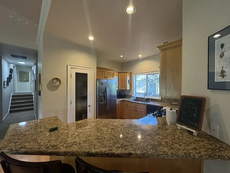 3027 NW Merchant Way — Photo 8