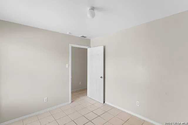 7575 Windsor Oaks — Photo 19