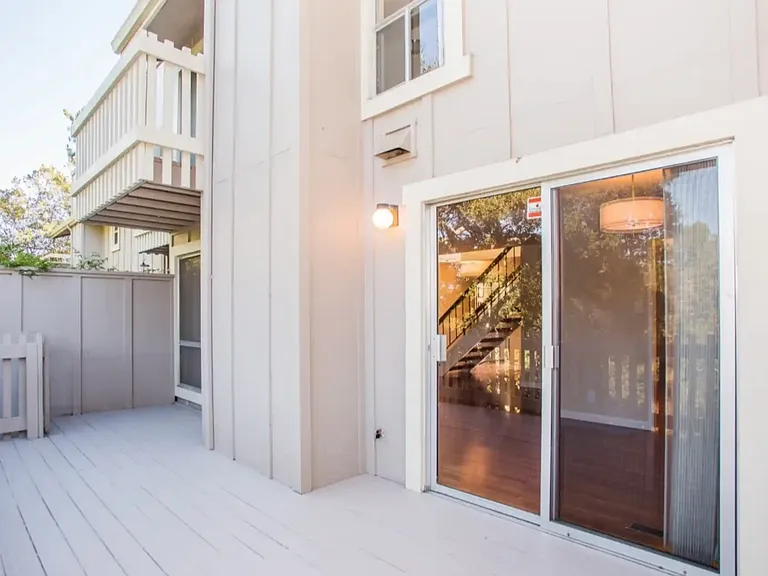 1646 Bayridge Way — Photo 6