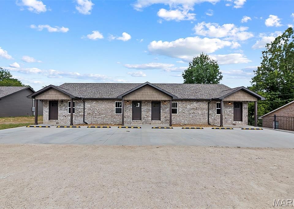 1st image of 235 Cedar Cir