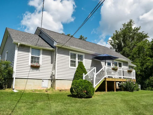 104 Buck Hill Dr, Amherst, VA 24521