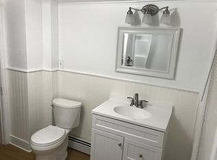 78 Main St, Helmetta, NJ 08828