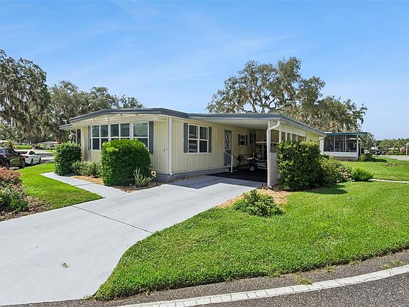 3rd image of 111 IXORA WAY