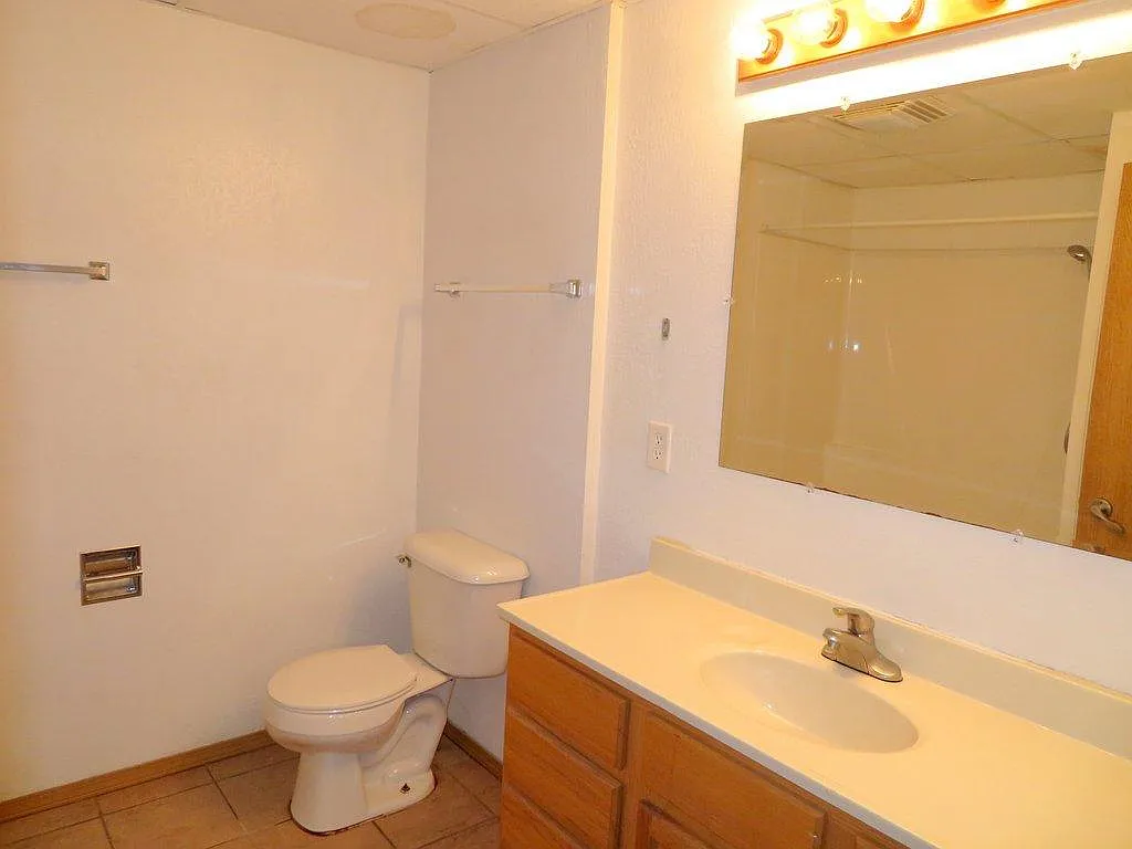 1502 Missouri Avenue — Photo 2
