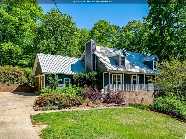 1050 Chateau Dr, Helena, AL 35080