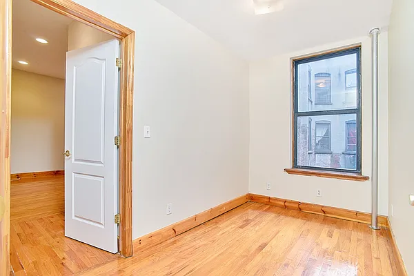 Rented by Compass | media 38