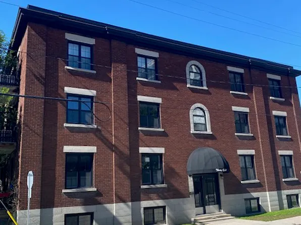 38 Monk St #3, Ottawa, ON K1S 3Y8