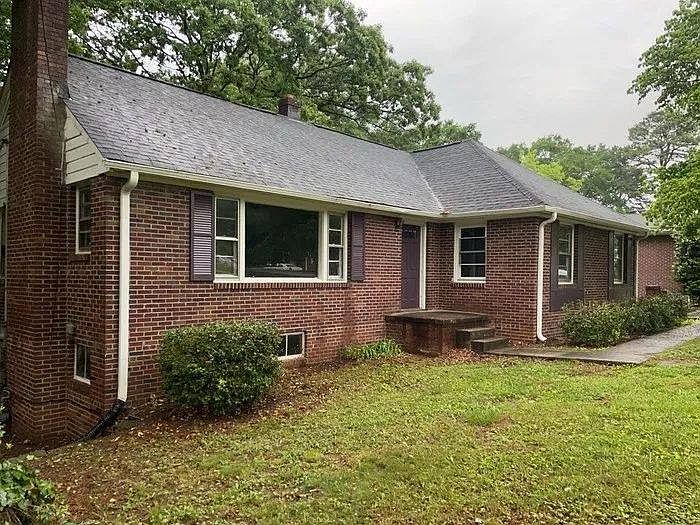1st image of 108 Williamsburg Dr