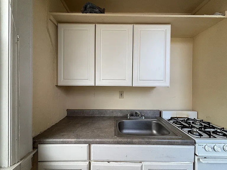 53-55 N River St #7 — Photo 8