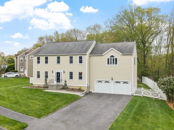 30 Hillando Dr, Shrewsbury, MA 01545
