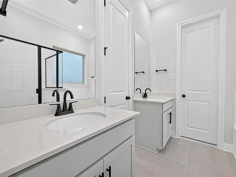 23639 Red Rowan Ln — Photo 28
