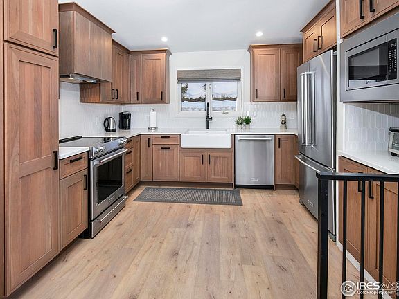 4th image of 3073 Bellflower Dr #1