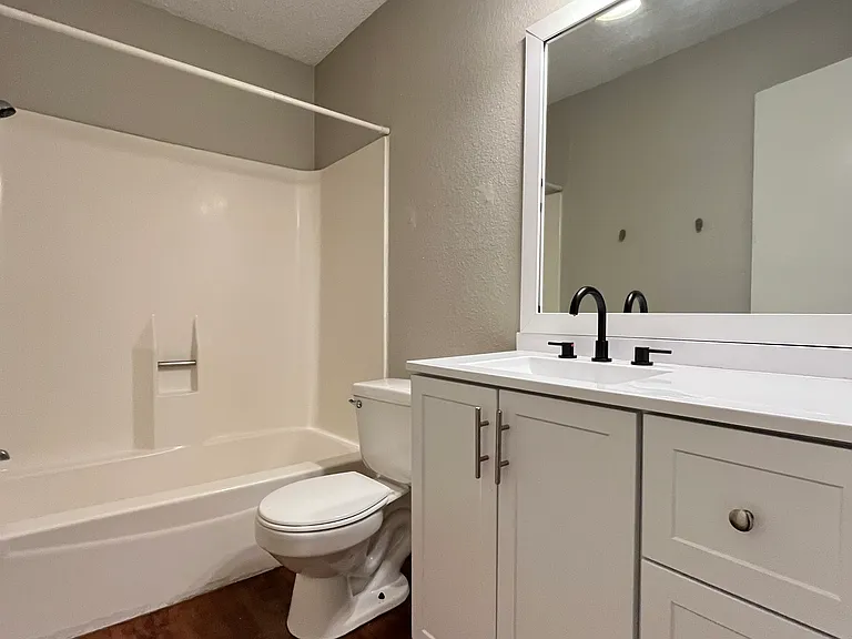 1205 Glenda Dr — Photo 12