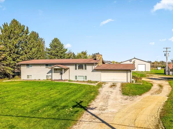 8716 Saint Lawrence Ave, Beloit, WI 53511