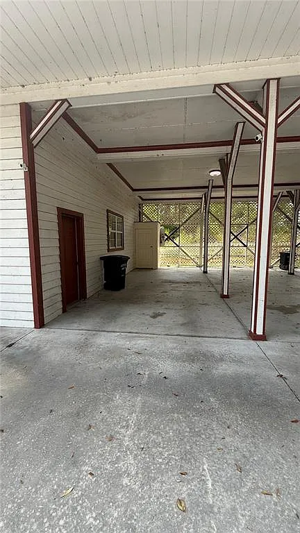 2 bed, 1.0 bath, 1730 sqft, $1,350 — Photo 2