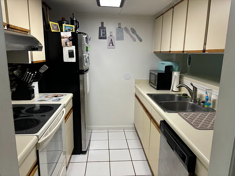 2102 Bay Rd — Photo 15