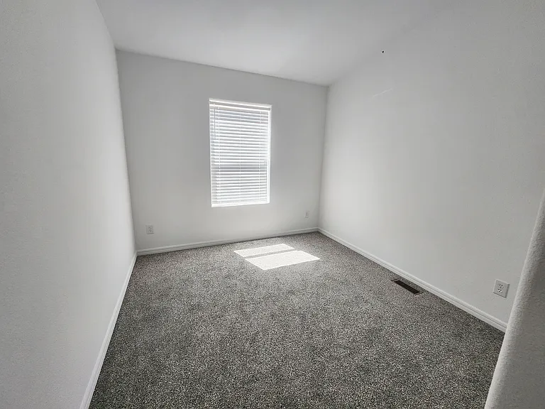 840 S Navajo Dr — Photo 12