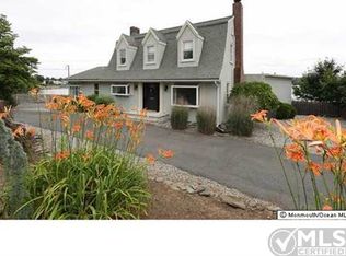 935 River Rd, Fair Haven, NJ 07704