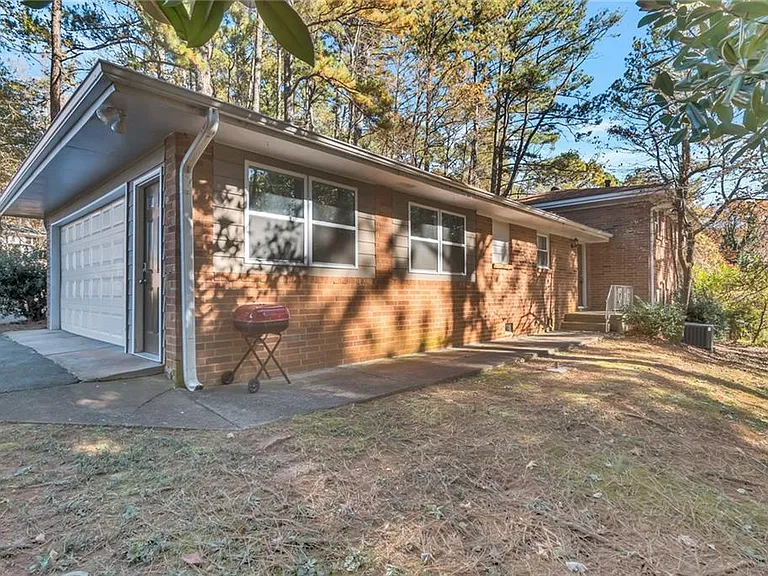 577 Kurtz Rd — Photo 22