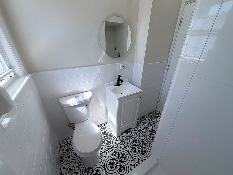 21 Myrtle Ave #2 — Photo 7