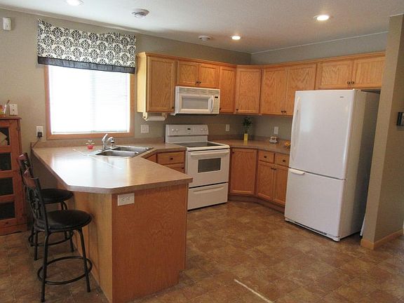 5th image of 2064 67th Ave N