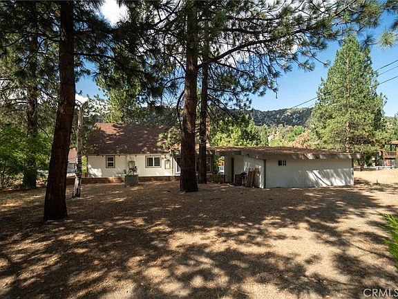 3rd image of 1081 Apple Ave