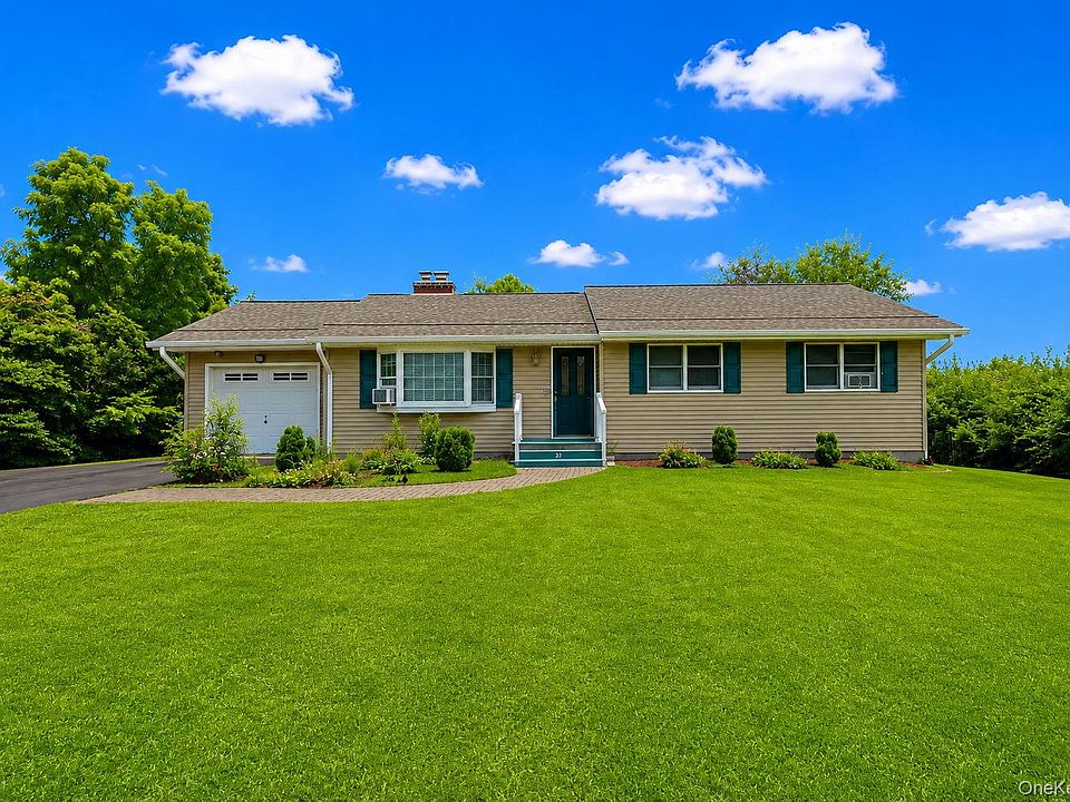 1st image of 33 Magnolia Drive