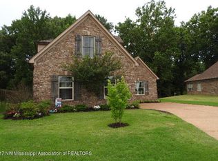 823 Fairway Pointe Cv W, Hernando, MS 38632