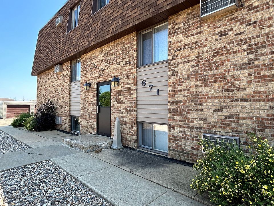 1st image of 671 24th St W APT 2