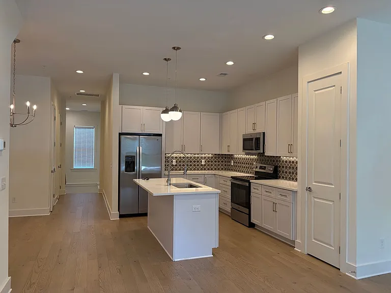 231 Ribbon Ln — Photo 5