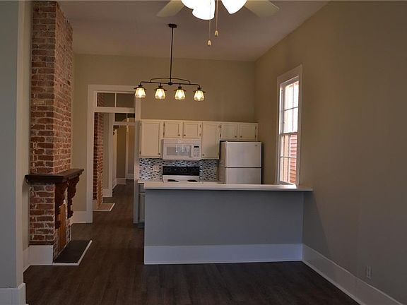 4th image of 2818 Aubry St