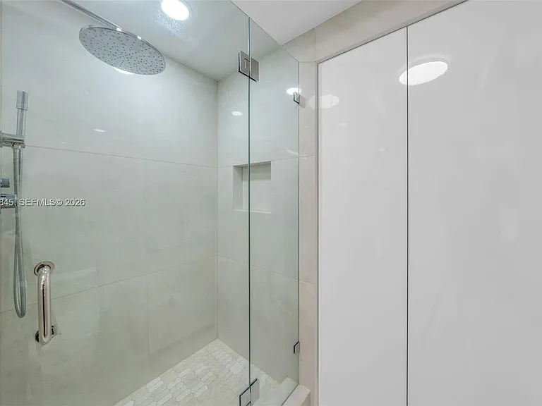 6365 Collins Ave #2804 — Photo 8
