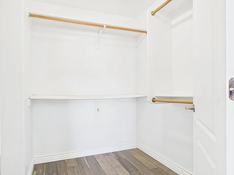 17648 W Lisbon Ln — Photo 36