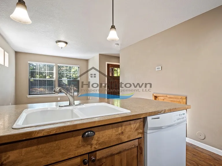 3166 N Honeysuckle Dr — Photo 6