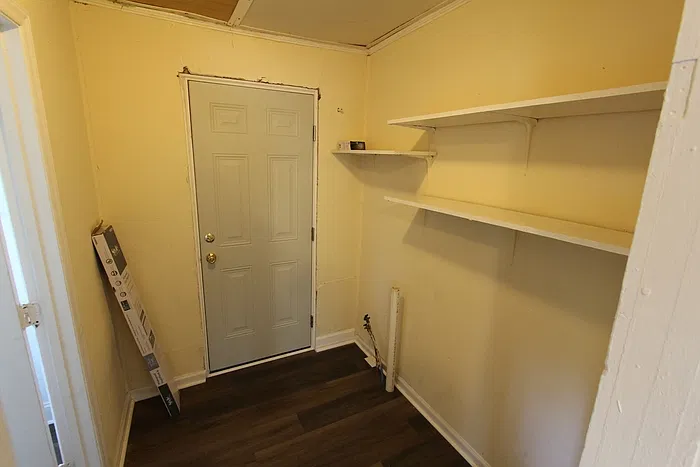 2 bed, 1.0 bath, 728 sqft, $1,200 — Photo 4
