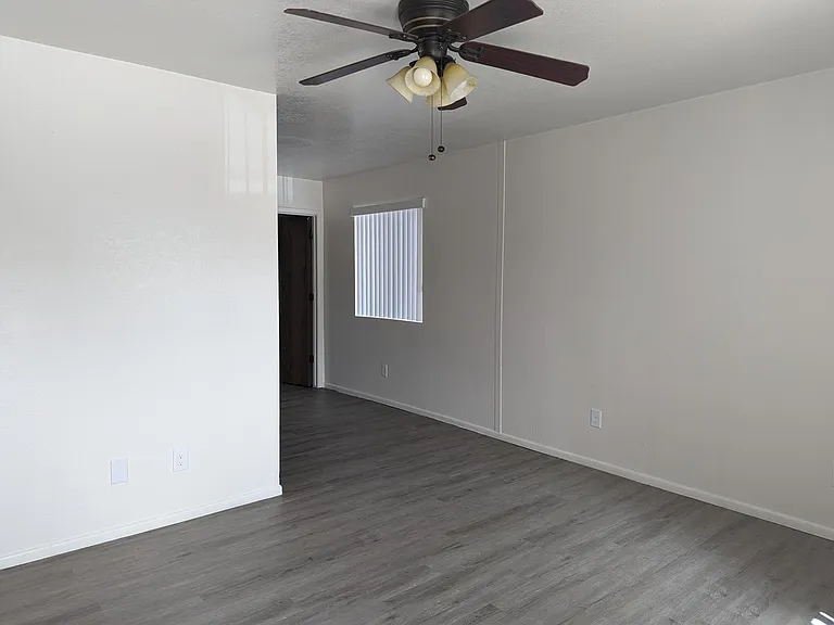 2059 N Winterhaven #101 — Photo 4