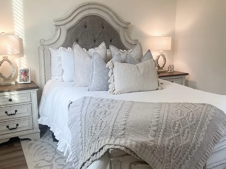 2nd Ave 1BR Cottage Bedroom