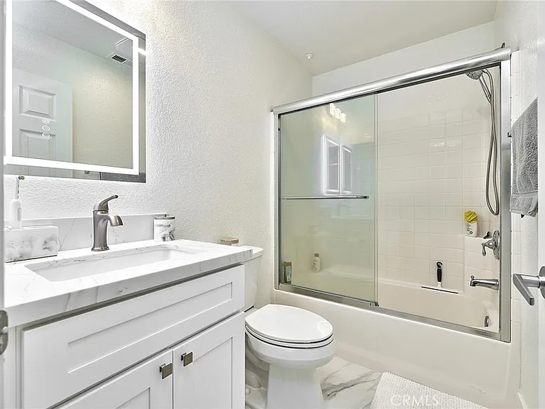 1139 Elfstrom Dr — Photo 31