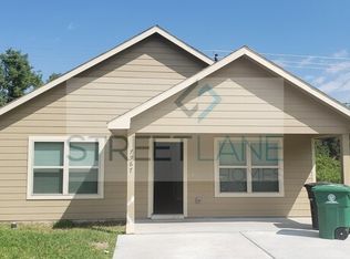 7967 Blue St, Houston, TX 77028