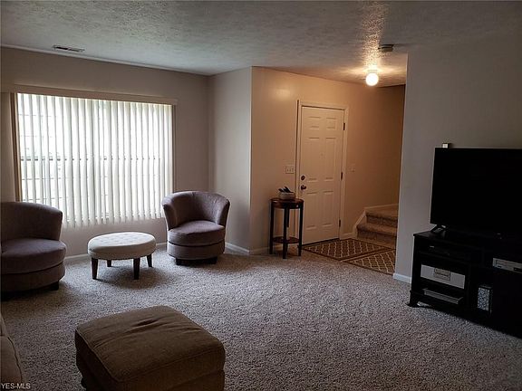 5th image of 8550 Ravenswood Ln
