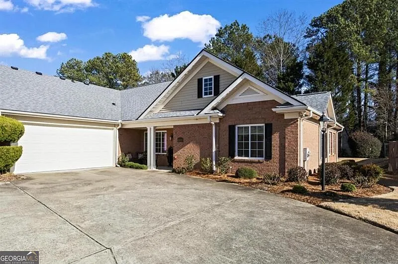 2142 Arbor Oaks Dr #2 photo 1