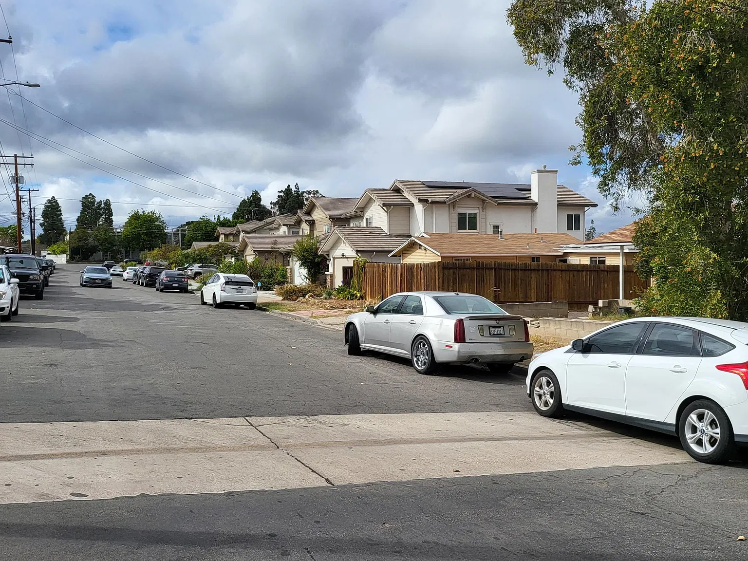 3 bed, 1.5 bath, 1000 sqft, $3,100 — Photo 2