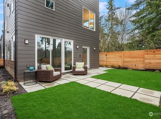 11822 31st Pl NE, Seattle, WA
