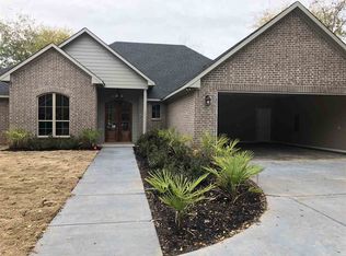 1002 W Rusk St, Marshall, TX 75670