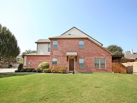 2nd image of 800 Apple Hill Dr