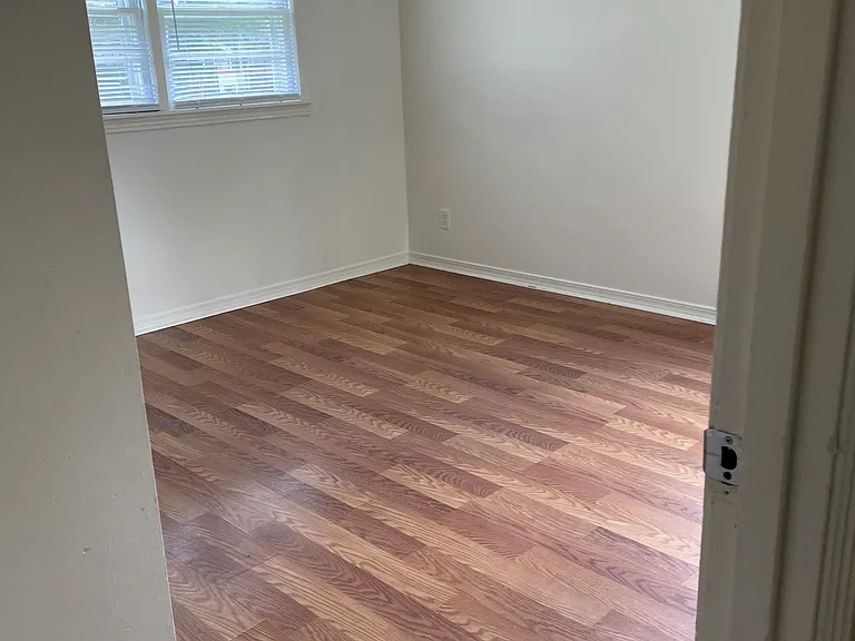 207 McHall Dr — Photo 7