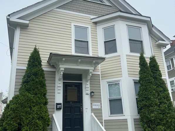 177 Ivy St #2, Providence, RI 02906