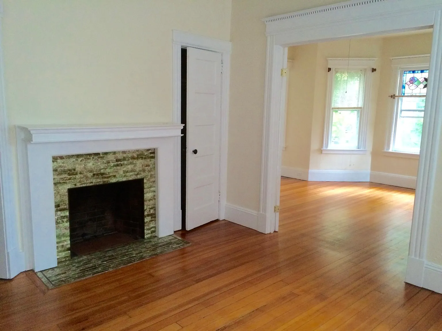 2 bed, 1400 sqft, $1,995 — Photo 3