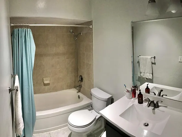 3050 Rue Dorleans #258 — Photo 6