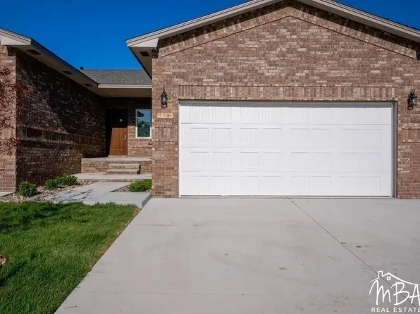 3319 Eagle St, Garden City, KS 67846